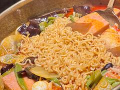 -毛肚向右·川渝毛肚王(经开永旺店)