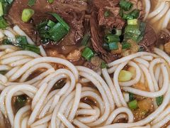 -牛师傅牛肉面(尚隆路店)