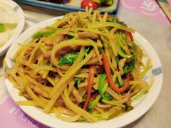 土豆丝炒牛肉-时光码头民谣公社