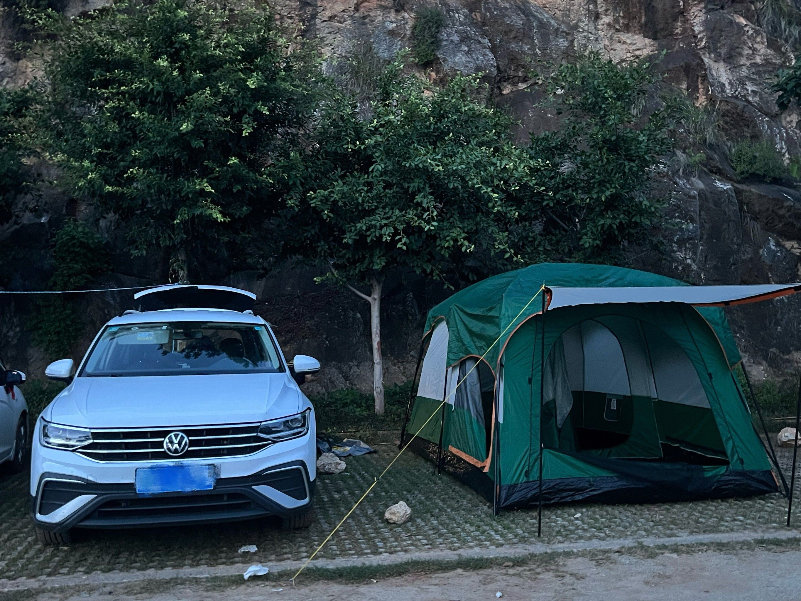 导航文笔村,路过文笔村继续往前进100