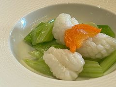 西芹油爆花枝卷-北京四季酒店·采逸轩