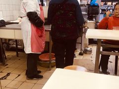 -黄阿姨锅贴大王(万航渡路店)