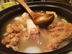 -沙龙酒家