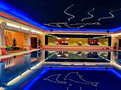 -海悦山庄酒店-花园泳池