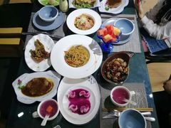 -忘忧草融合私房菜(红鼎国际店)