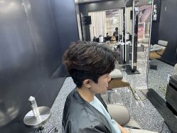 -藤野造型·烫·染发型设计店