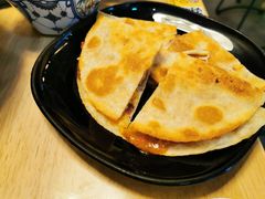 墨西哥牛肉奶酪饼-红小满休闲餐厅(十全街店)