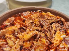 -土砂锅生态山庄·非遗砂锅雅鱼