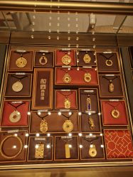 -周大福 CHOW TAI FOOK(新世界百货崇文店)