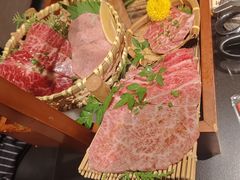 -山川小町·极番烧肉(新地假日广场店)