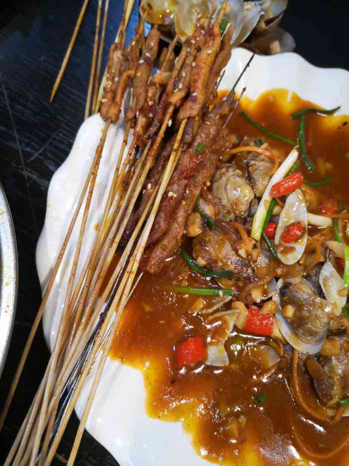 老友烧烤-"地方很好找,就在常青五路汉庭旁边.门面挺.