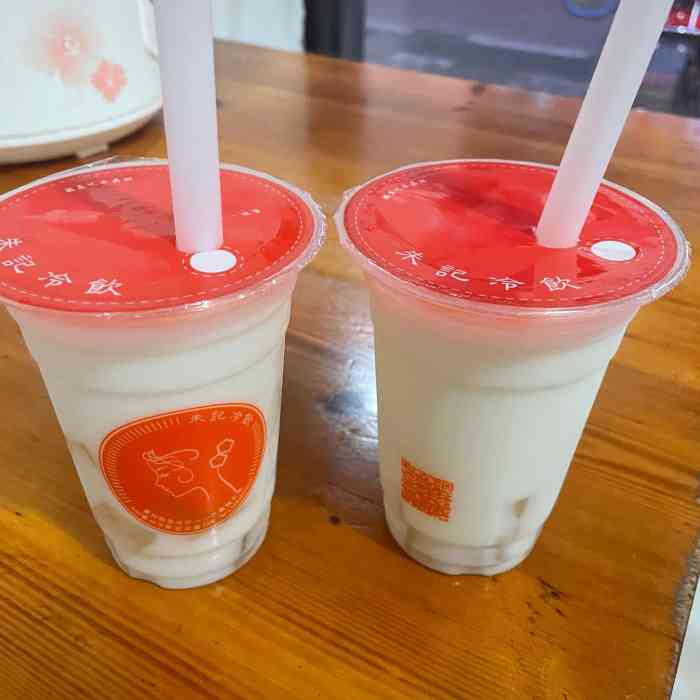 朱记冷饮-水晶糕女孩-"[薄荷]环境: 在著名小吃街马站底里,是.