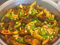炕锅鱼-亚黑亚炕锅农家美食(清水河店)
