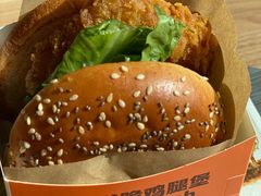 -麦当劳(普陀香溢花城店)