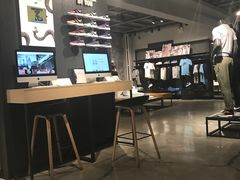 店内环境-NIKE品牌体验店(南京东路店)