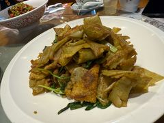 -黄泥岗·地道湖北菜(奥特莱斯店)