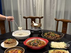 -鱼头泡饭·湖北菜·非物质文化遗产(岳家嘴总店)