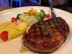 -SISTERS BAR RESTAURANT川意酒馆(嘉善老市H楼店)