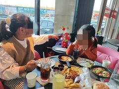 -必胜客(欧亚卖场店)