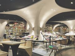 -钟书阁(珍园店)