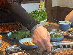 -明洞阿姨·韩式酱蟹烤肉·创意料理(三元桥店)