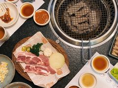 -草家酱蟹炭火烤肉店(珲春南路一店)