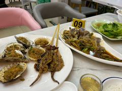 -覃记海鲜美食餐厅