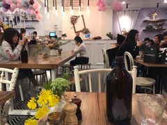 -FLOVIE FLORIST CAFE