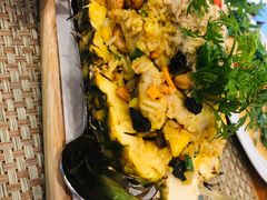 -Chom Cafe and Restaurant