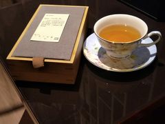 -武汉光谷广场杨家湾地铁站怡程酒店