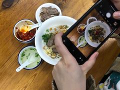 -牛八宝桂林米粉(八里庄店)