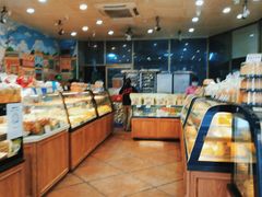 面包甜点陈列柜-赞记龙凤礼饼(广州市二宫向群宾馆店)