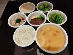 -巍阁月子中心(国贸店)
