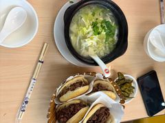 -闫家驴肉老店(华电一校店)