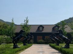 -梦娜斯庄园