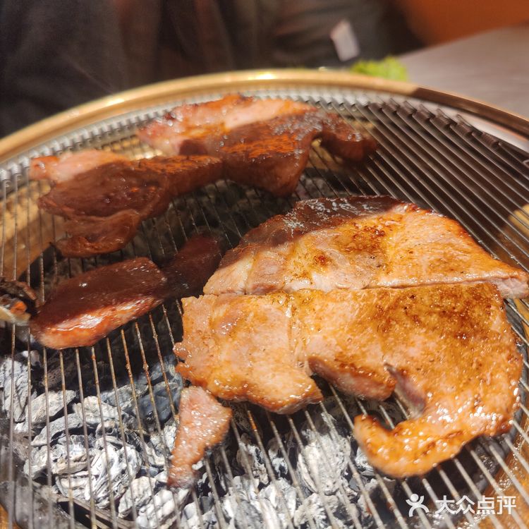 探店记：烤肉店必点