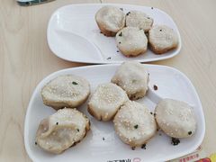 -小杨生煎(金山百联购物中心3楼店)