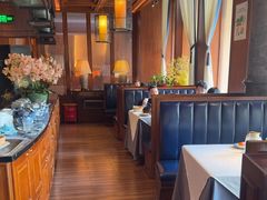 -八府香鸭·啫啫煲(华山路店)