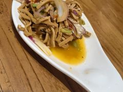 -东来菜馆•手抓海鲜家常菜•海鲜锅贴(鸽子窝店)