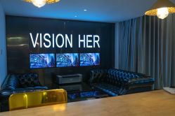 门面-VISION HER·薇森鹤专业孕婴亲子摄影工作室