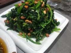 果仁菠菜-生活本该如此北京小馆(周庄嘉园店)