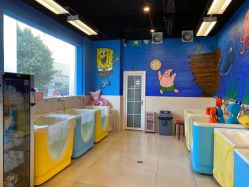 -欢乐悠游婴儿游泳(金碧花园店)