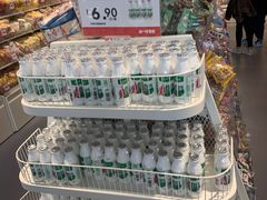 -赵一鸣零食(南京上元大街店)
