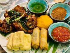 炸物拼盘-浩海火烧云傣家菜(京广店)
