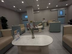 -上海大学附属上海和平眼科医院