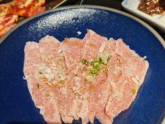 -山川小町·极番烧肉(新地假日广场店)
