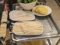 -潮汕三宝鲜牛肉火锅