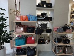 -六六奢品·vintage中古·回收二手奢侈品包包手表首饰(环球港店)