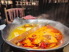 台式麻辣花胶鸡鸳鸯锅-湊湊火锅·茶憩(世博大道店)