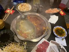 -重庆风光老灶火锅城(同德广场店)